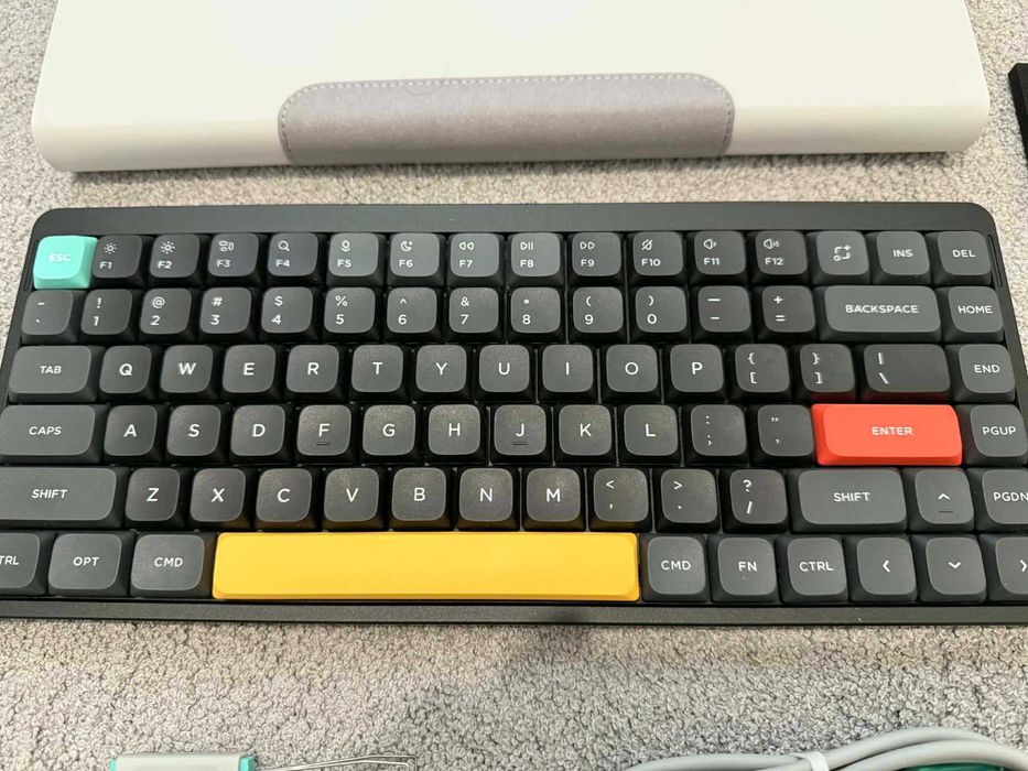 Tastatura NuPhy Air75 v2 + Extra NuFolio v3 Cover