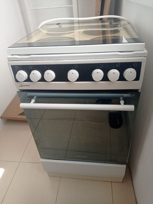 Продам эл. плиту