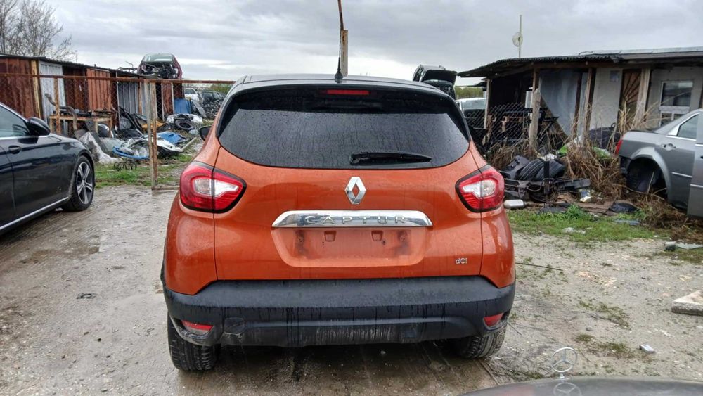 Renault Captur . 1,5 дци . На части