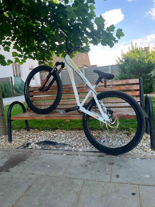 vand dirt jumper fara nicio problema
