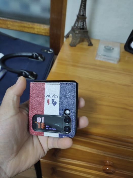 Samsung Galaxy ZFilp 3 xotira 256 gb