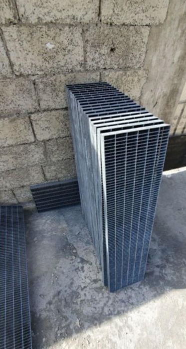 trepte zincate galvanizate