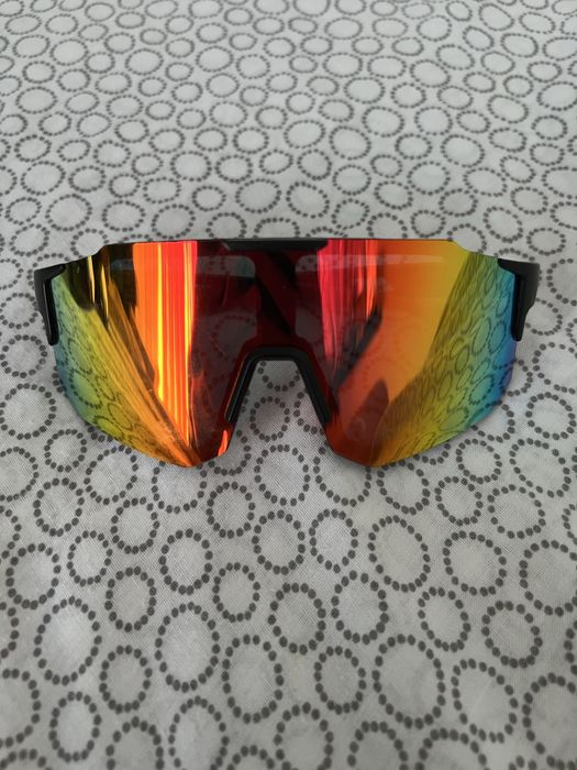 Слънчеви очила.