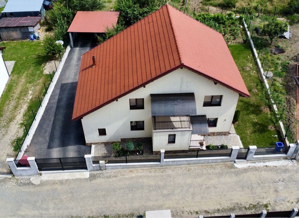 Vand casa individuala-zona Dumbrava Nord