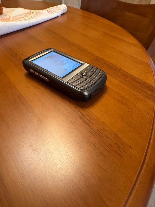 Asus P525 Windows Смартфон