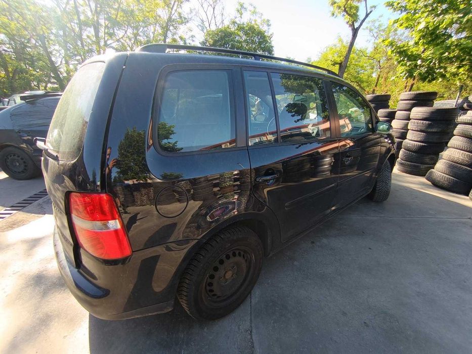 Dezmembrăm VW Touran an 2006