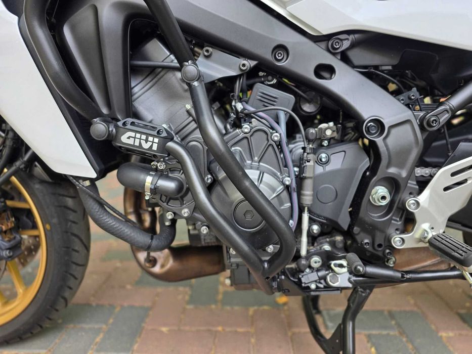 Vand motocicleta Yamaha - stare excelenta