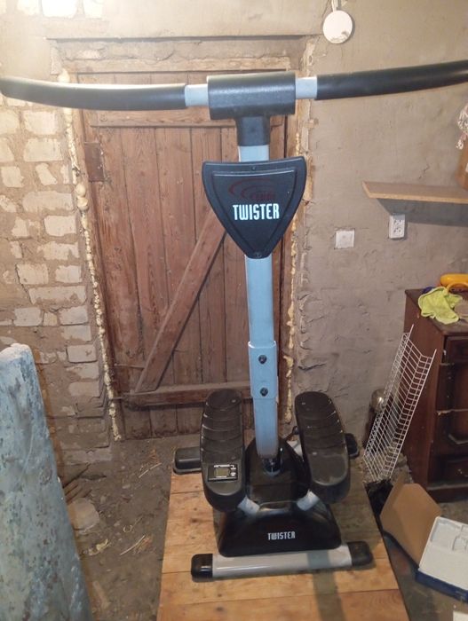 Тренажёр степпер TWISTER