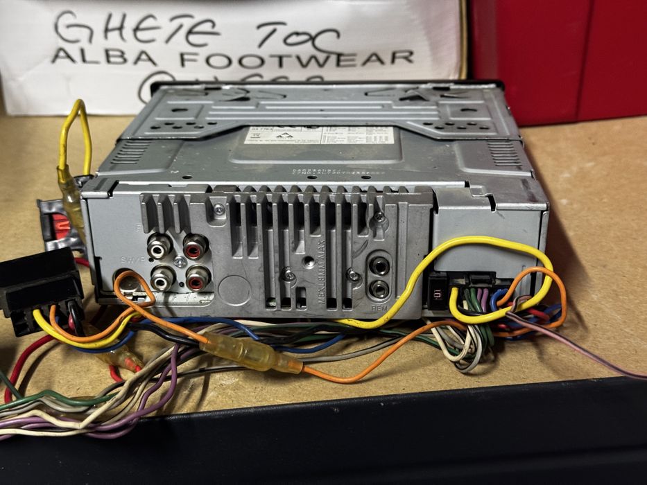 Cd player auto cu bluetooth