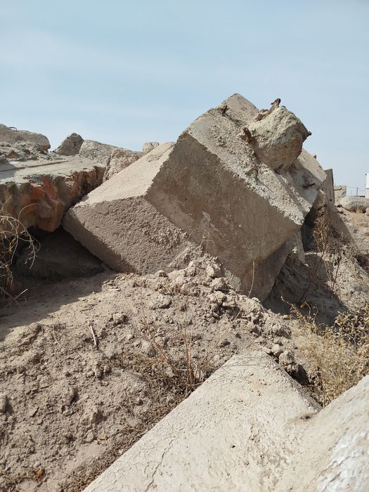 Бетон стакан ва соколные блоклар сотилади