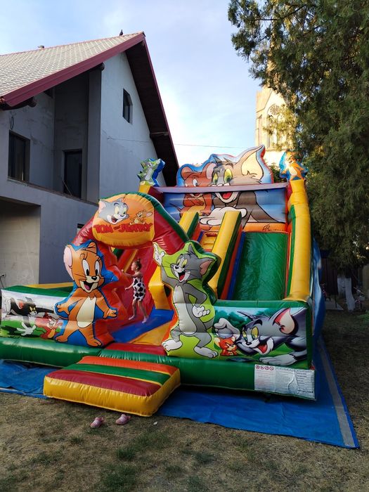 Topogan/tobogan cu piscina de închiriat - 500 lei