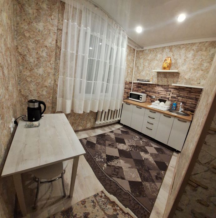 СДАМ 1 комн. кв. ПОСУТОЧНО