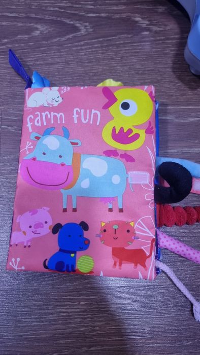 Книжка моющие для детей почти новий