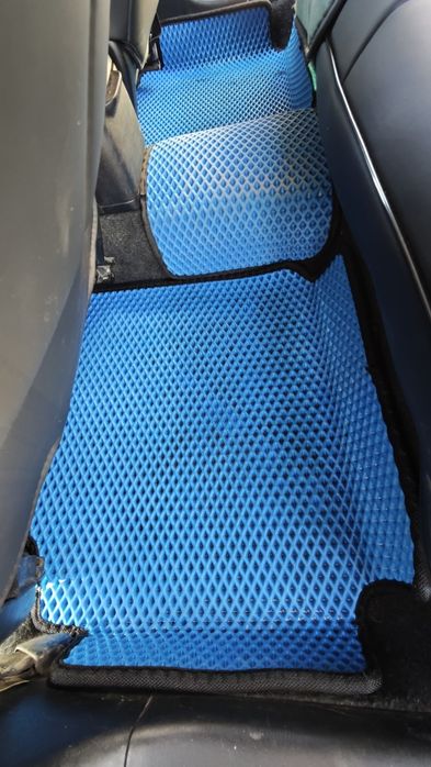 Ева полики на Toyota caldina 241 кузов.