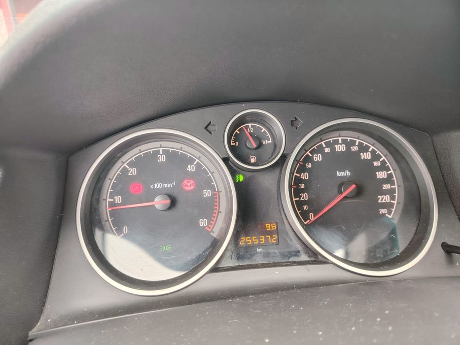 Opel Astra H 1.9 dizel 120 HP 2010