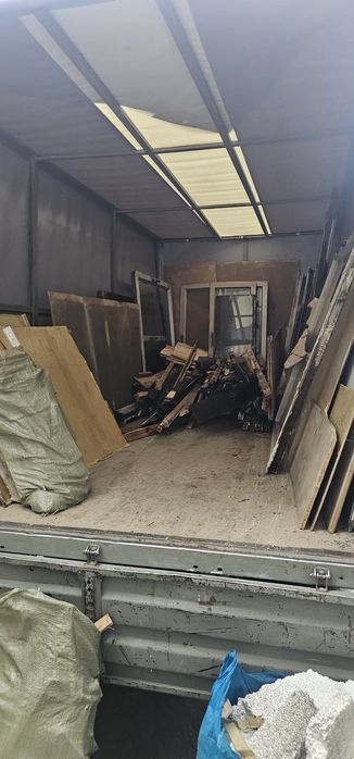 Ескі үйден агаштар бар 1 газель дерево