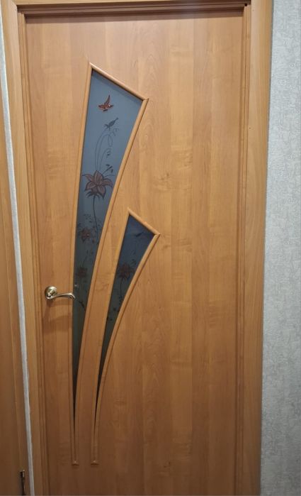 Продам б.у двери.