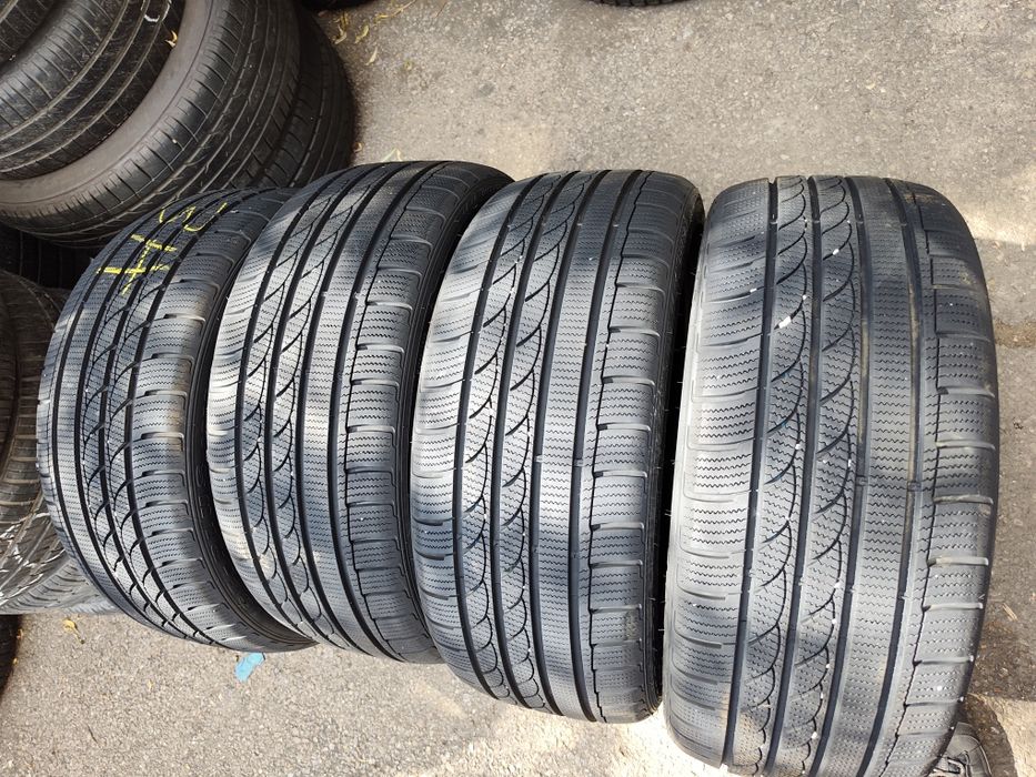 225/40/19" 4бр Trakmax ice plus, dot1425,7mm