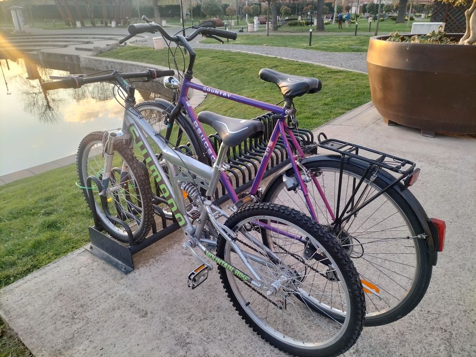 Două biciclete în stare foarte bună piese și  cauciucuri nou nouțe !