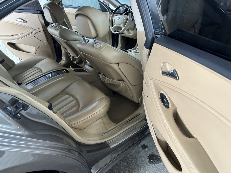 Продавам Цлс 320