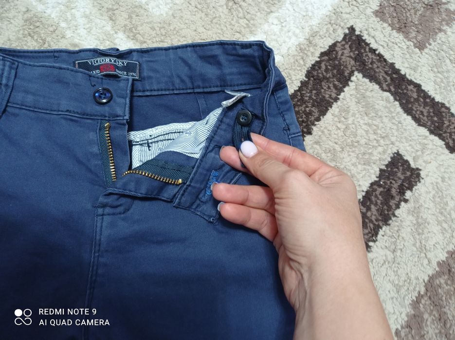 Продам для мальчиков брюки