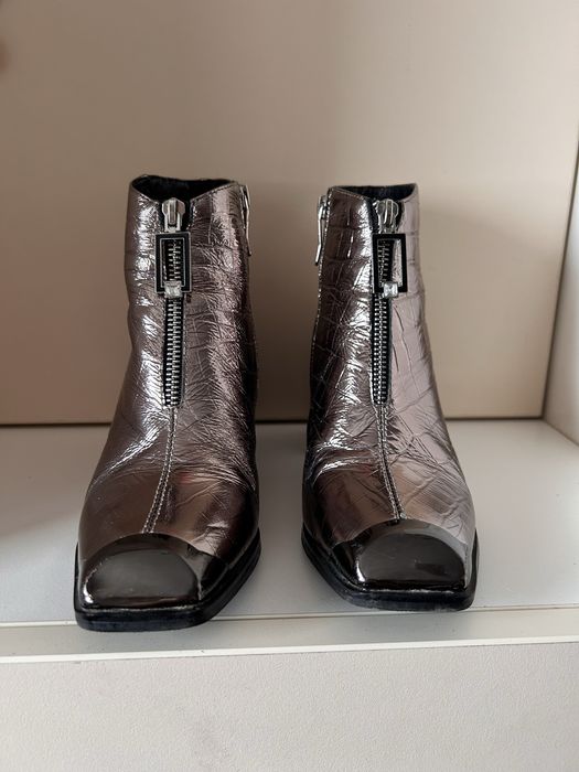 Дамски боти от естествена кожа