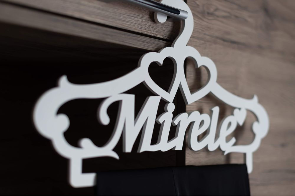 Vand umerase mirele si mireasa