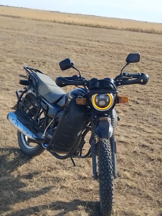 Продам мотоцикл 250кубов
