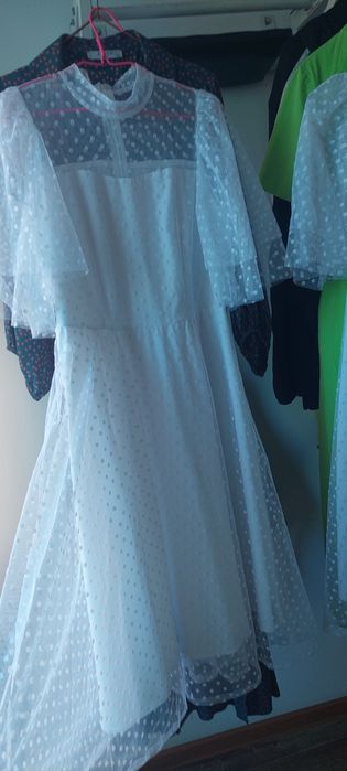 Продам Платье размер 44