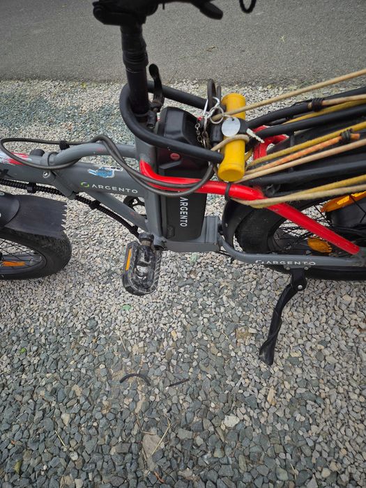 Vând bicicletă electrică în stae bună rea buna