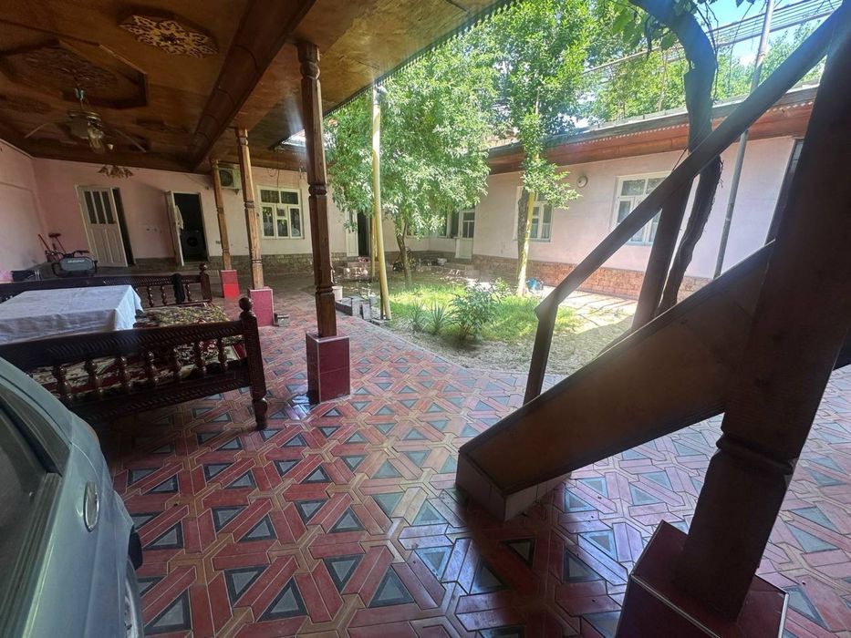 Shtab mahallada uxhastka sotiladi SROCHNA!!!