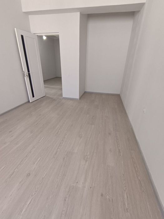 Супер цена!!! Срочно продается квартира  3 комн, 105 кв, с кадастром.