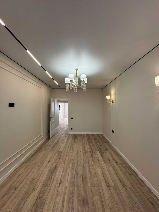 Продается 2 комн квартира Кенесары,64