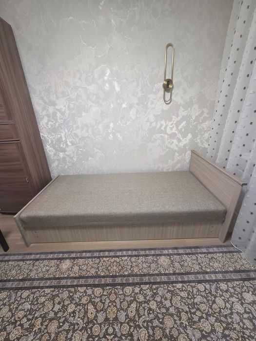 Продам тахту 900