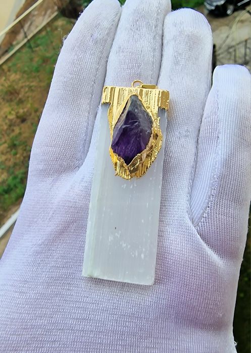 Кулоны Горный Хрусталь.