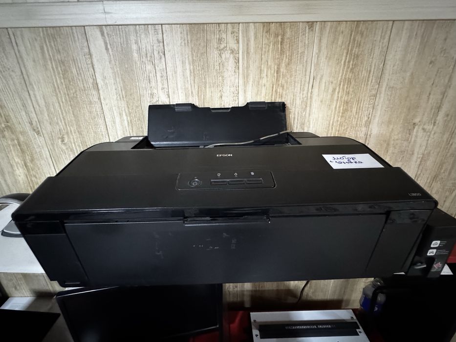 Продается ПРИНТЕР EPSON L1800 -2 штук