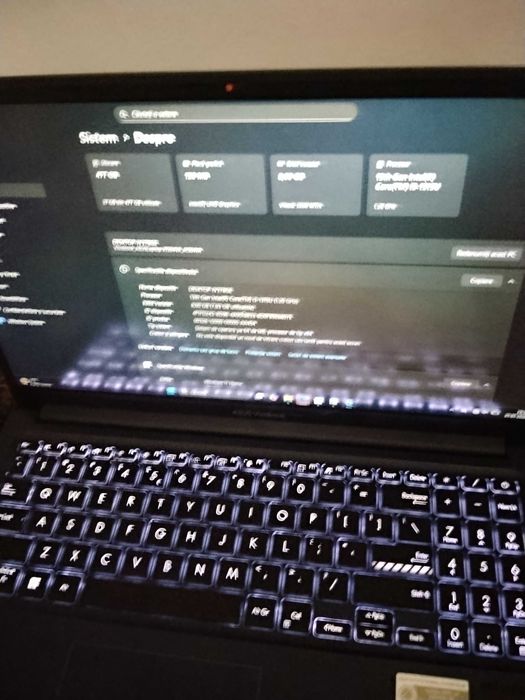 Laptop asus vivobook 15 citiți descrierea