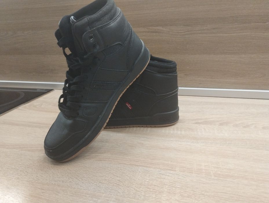 Маратонки levis 41