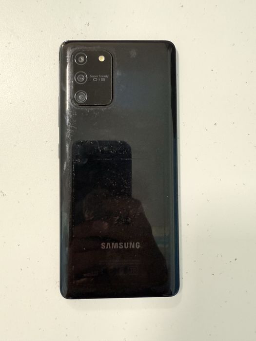 Срочно продам Samsung S10 Lite