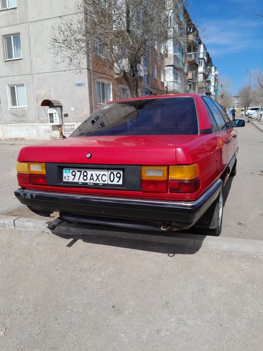 Продам Ауди 100 на полном ходу