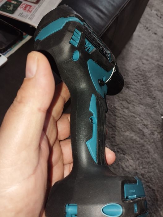 Чисто нов винтоверт на макита