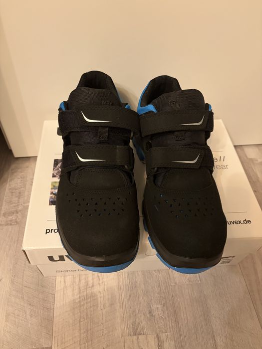 Uvex 2 xenova marimea 42 NOI