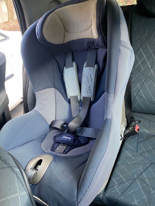 Scaun copii auto / masina chicco cu isofix