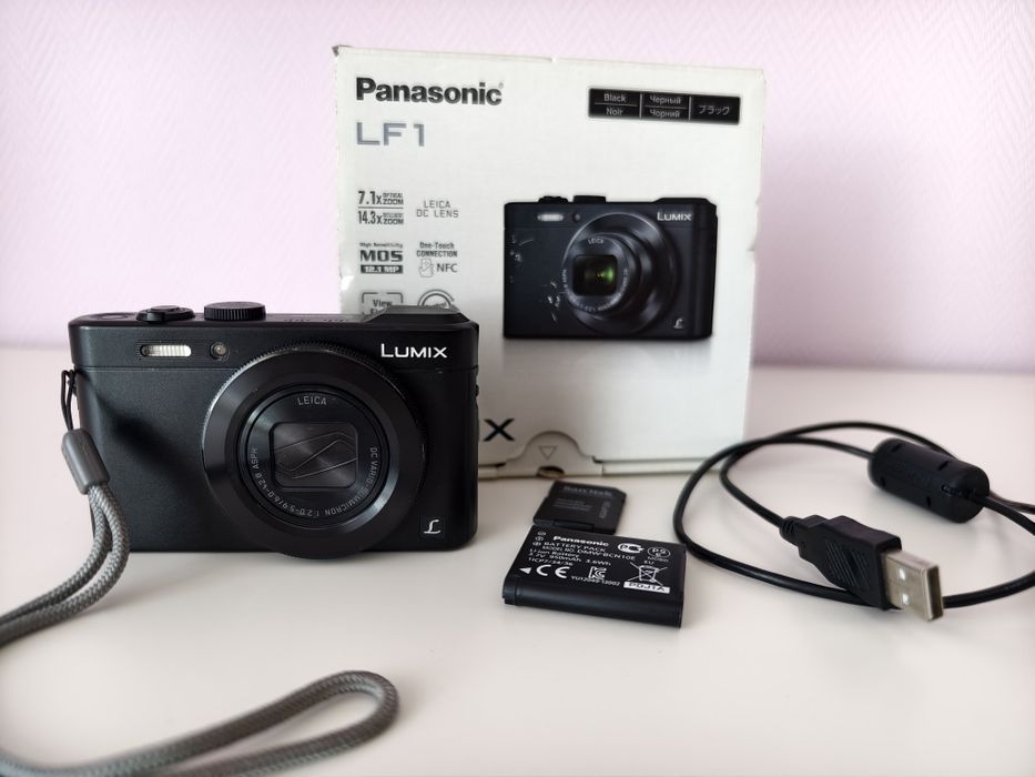 Panasonic Lumix LF 1