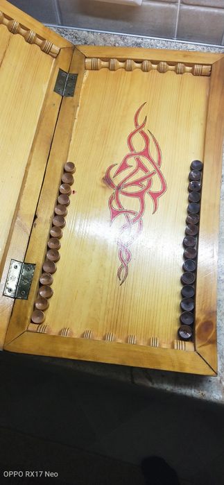 Продаются нарды деревянные