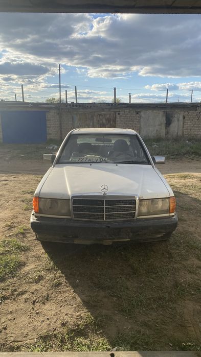 Пподам Mercedes 190