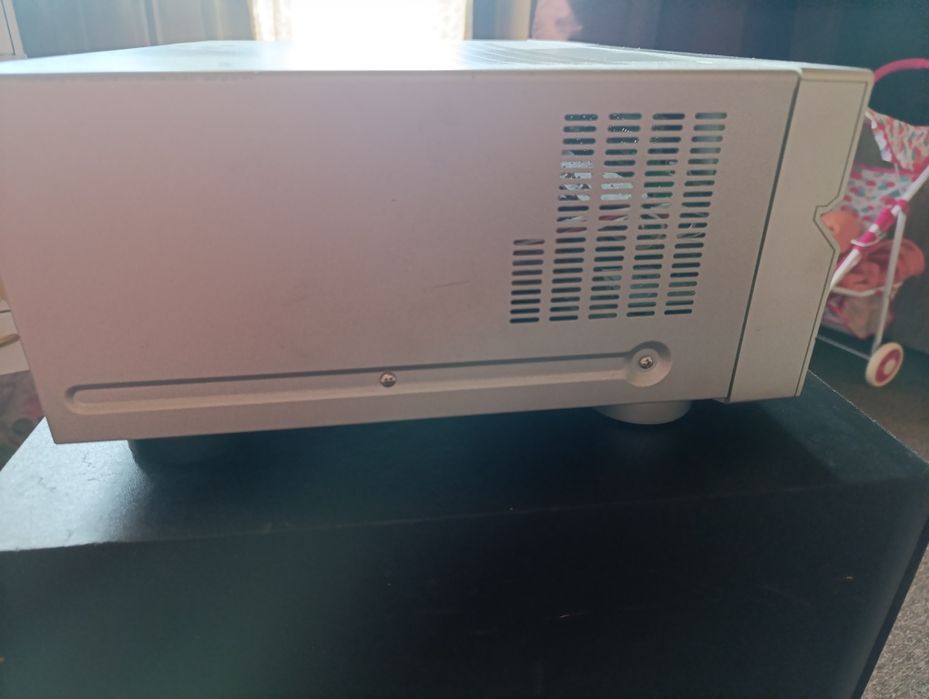 Продавам усилвател Пайнер