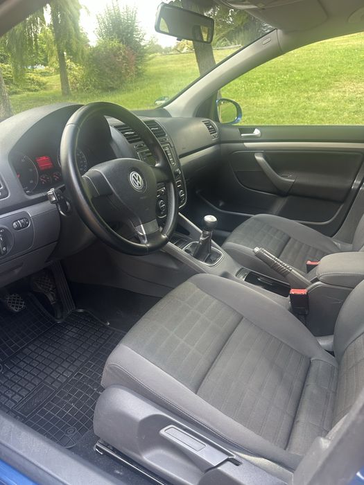 Vw golf 5 1,9 tdi an 2007
