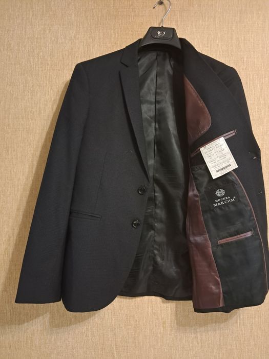 Продам школьную форму .