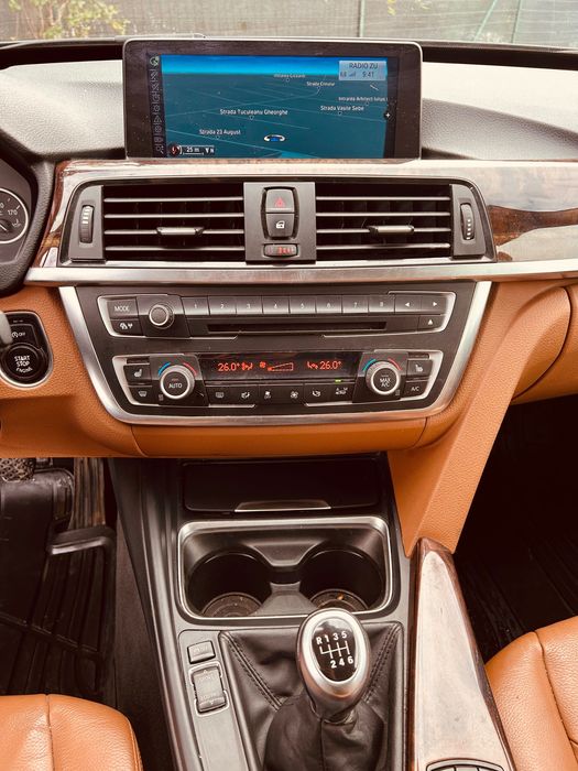 Vand BMW seria 3 GT Luxury
